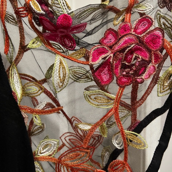 Lot of four  Women’s summer/spring tops - all size large. - Picture 7 of 16